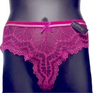 Frederick’s of Hollywood Caroline Lace Thong Pink NWT Size Large